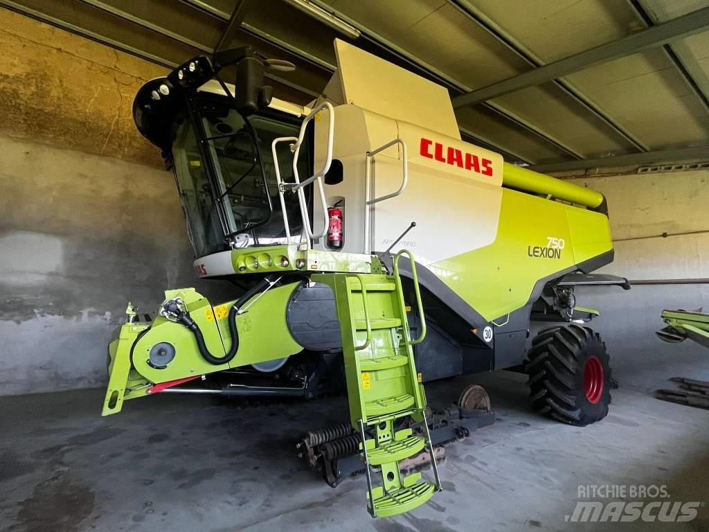 CLAAS LEXION 750 ACR Leikkuupuimurit