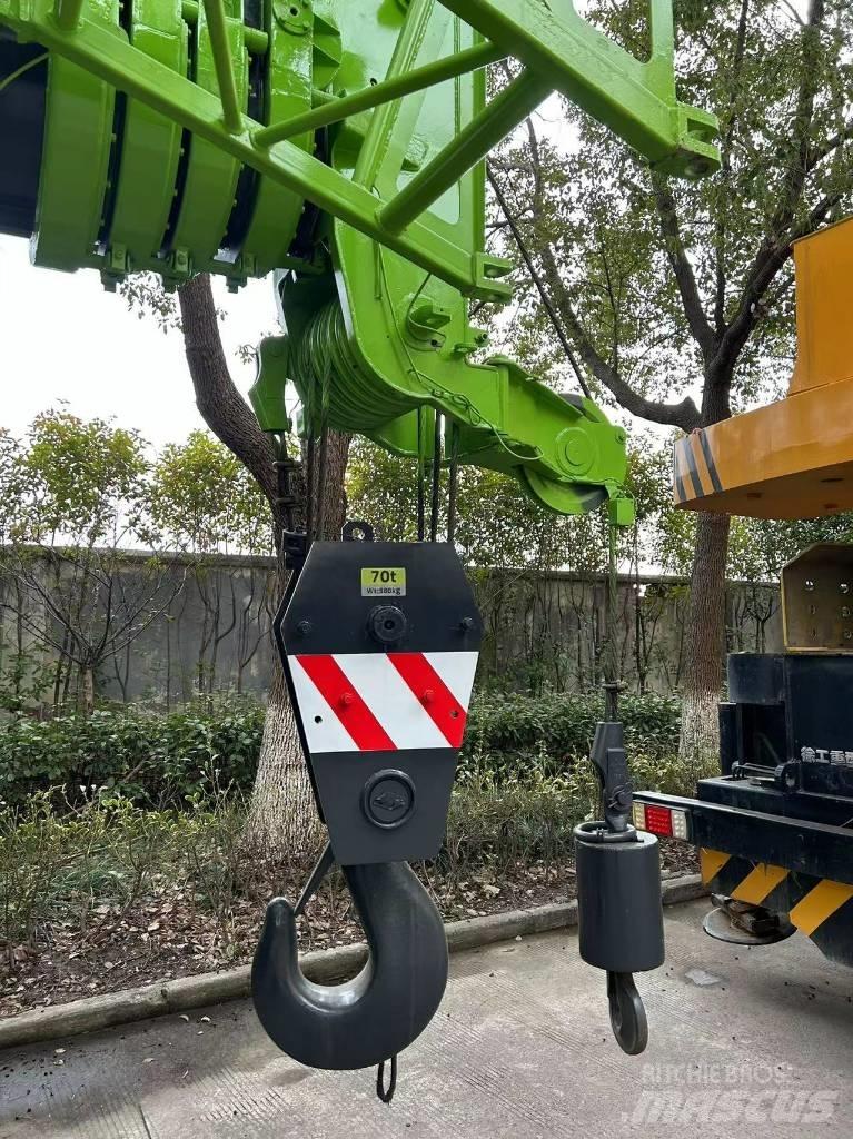 Zoomlion ZTC 700 V Mobiilinosturit