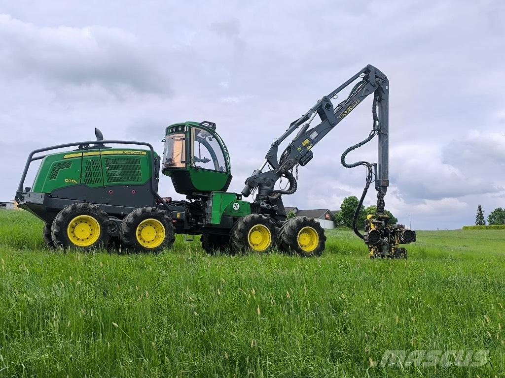 John Deere 1270G 8WD Harvesterit