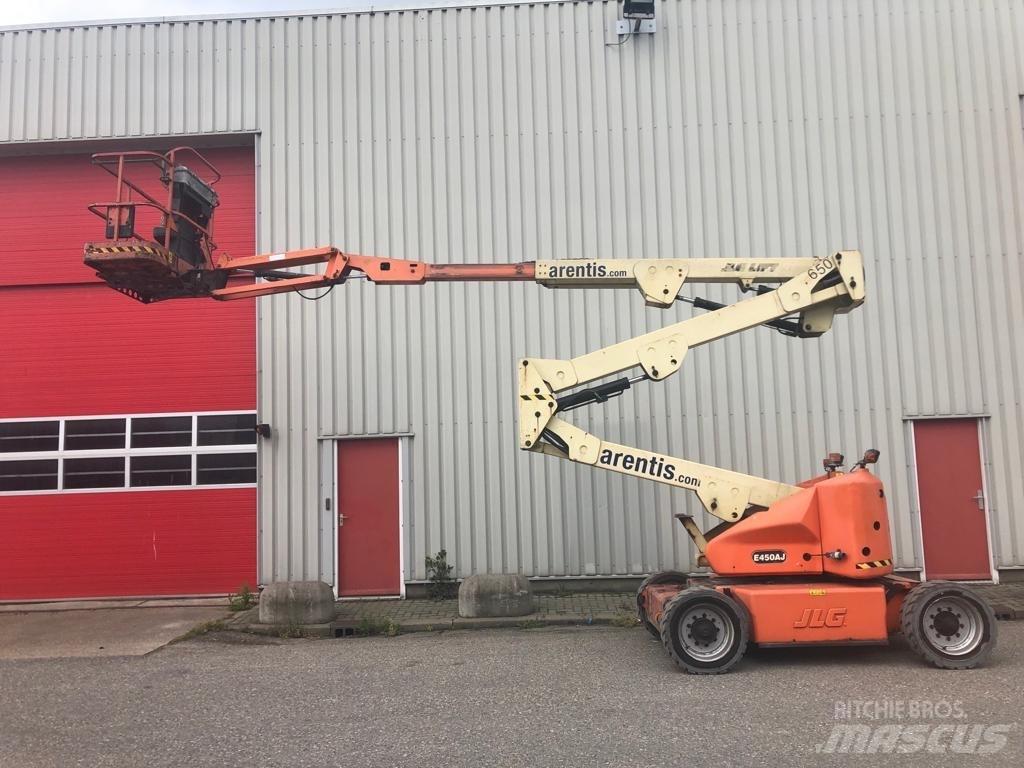 JLG E 450 AJ Kuukulkijat