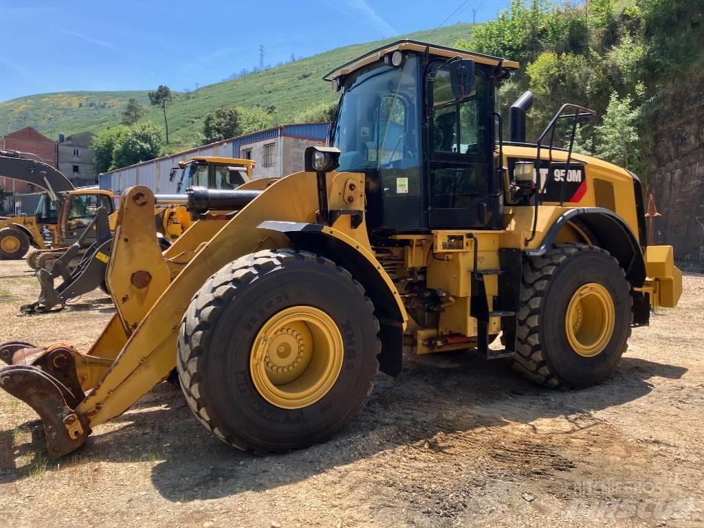 CAT 950 M Pyöräkuormaajat