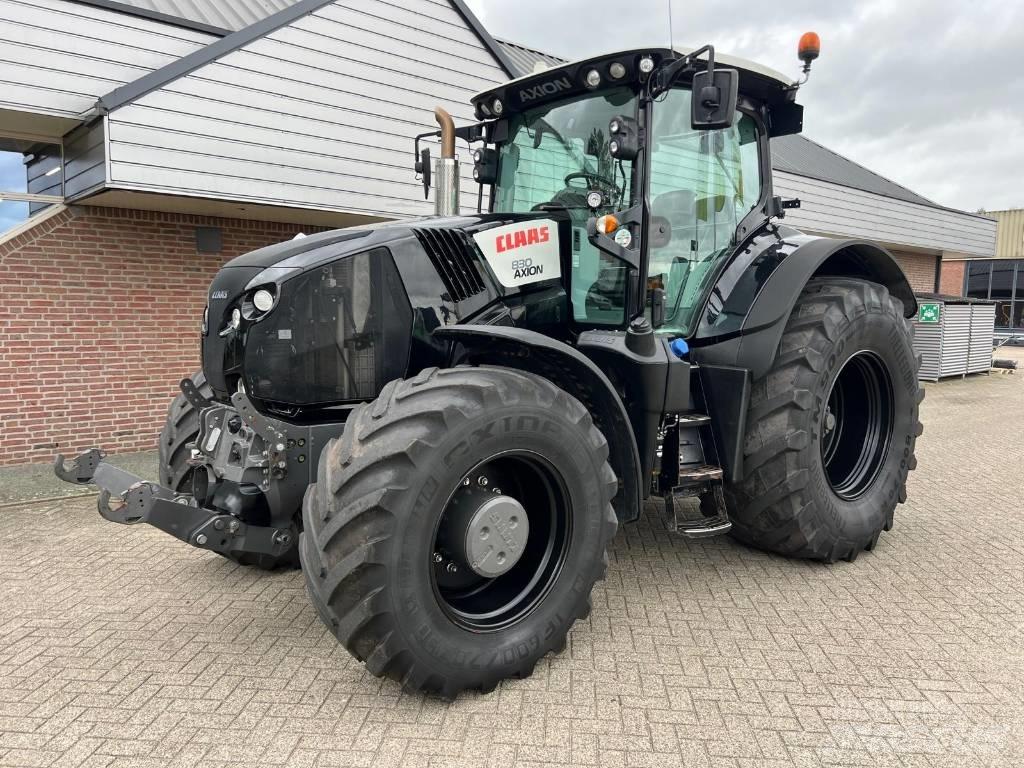 CLAAS Axion 830 Traktorit