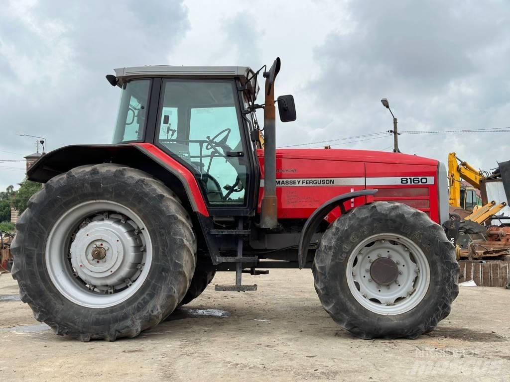 Massey Ferguson 8160 Traktorit