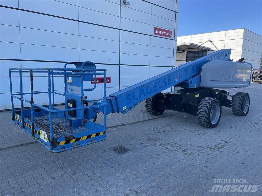 Genie S-60HC Kuukulkijat
