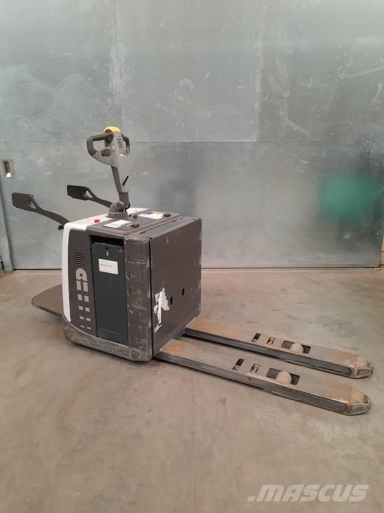 UniCarriers PMR200P Lavansiirtotrukit ajotasolla