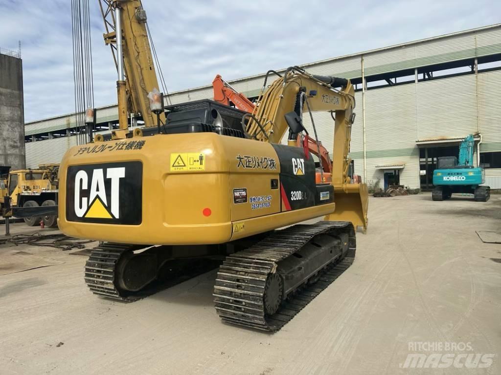 CAT 320 D Telakaivukoneet