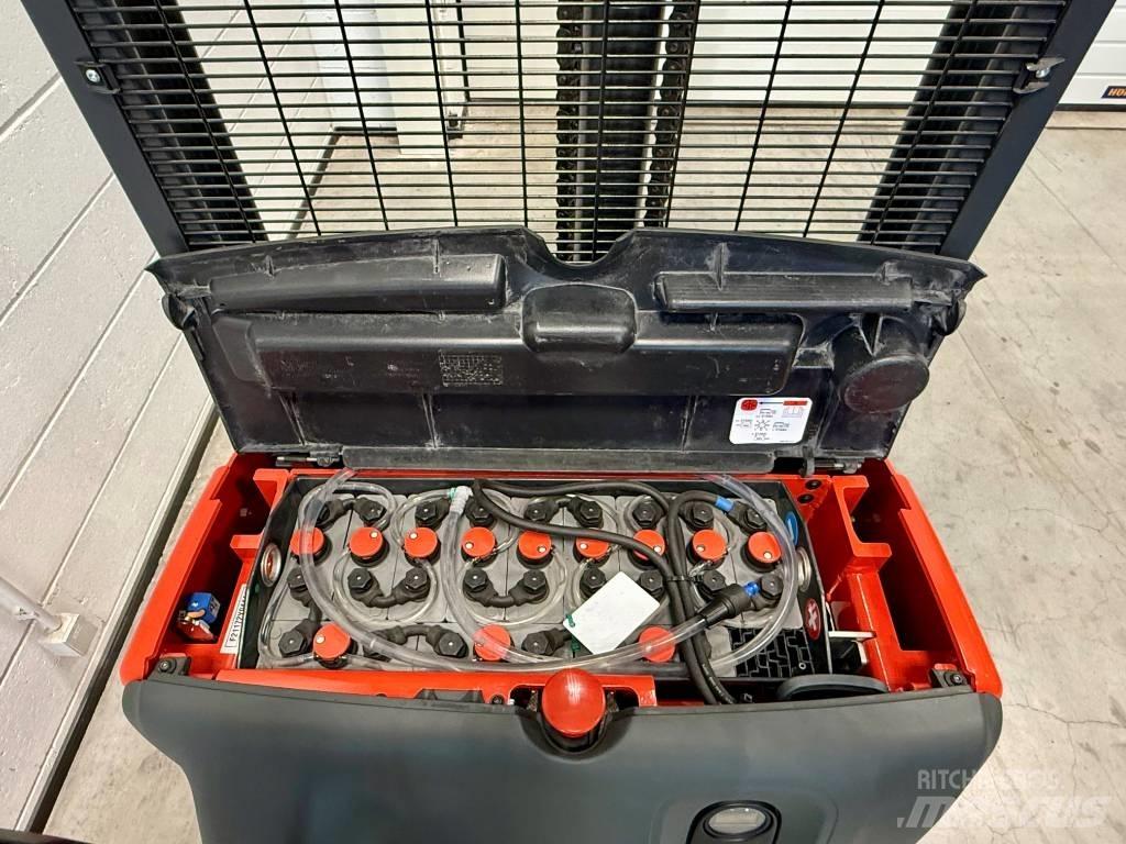 Linde L12i/1172 Käyden ajettavat pinoamistrukit