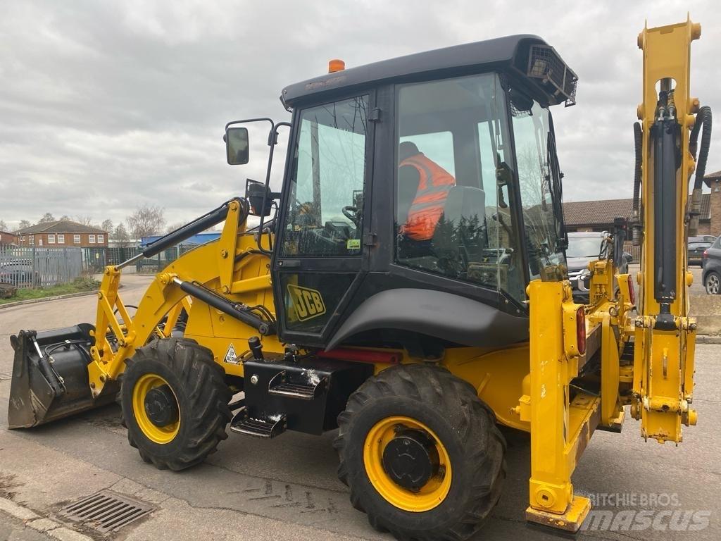 JCB 2 CX Kaivurikuormaajat