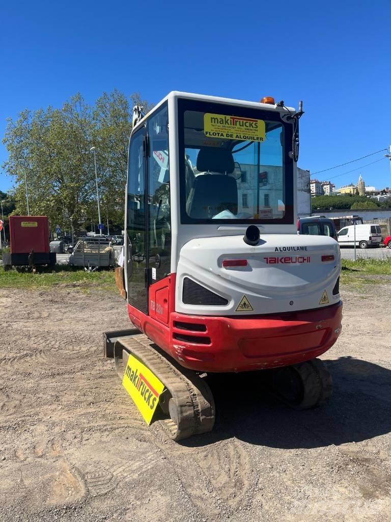 Takeuchi TB230 Minikaivukoneet < 7t