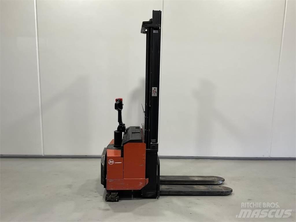 BT LSV 1250/11 Ajettavat pinoamisvaunut