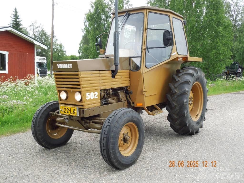 Valmet 502 Traktorit