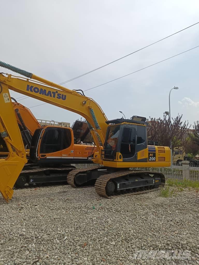 Komatsu PC 200 Telakaivukoneet