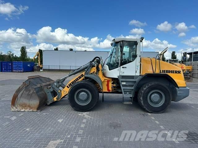 Liebherr L 538 Pyöräkuormaajat