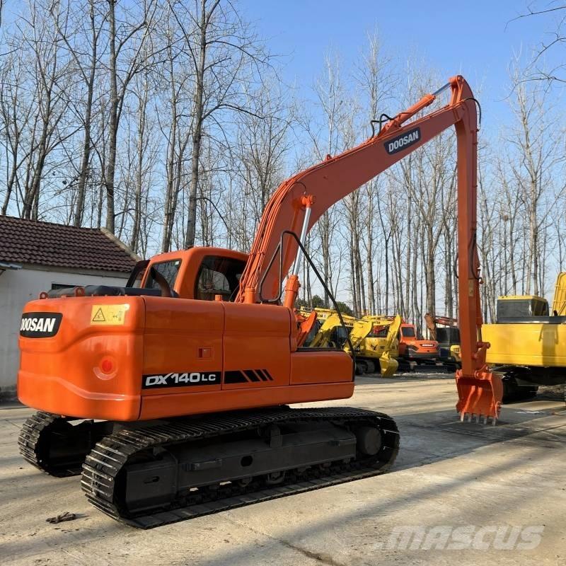 Doosan DX 140 Midikaivukoneet 7t - 12t