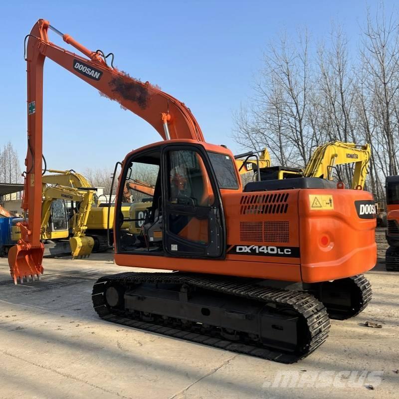 Doosan DX 140 Midikaivukoneet 7t - 12t