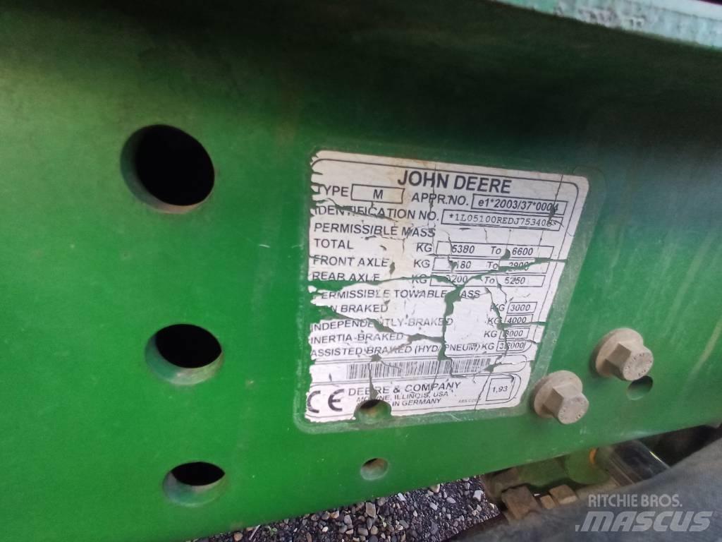 John Deere 5100 R Traktorit