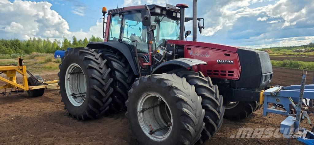 Valtra 8950 Hitec Traktorit
