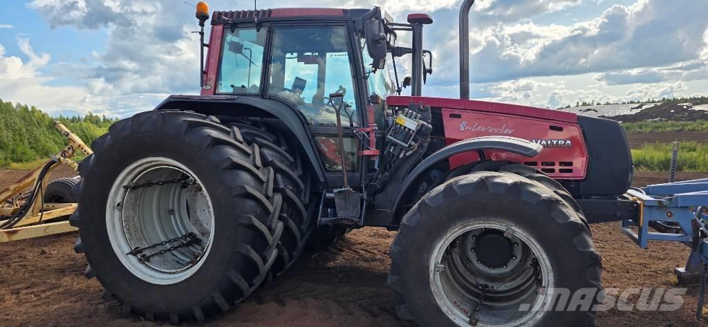 Valtra 8950 Hitec Traktorit