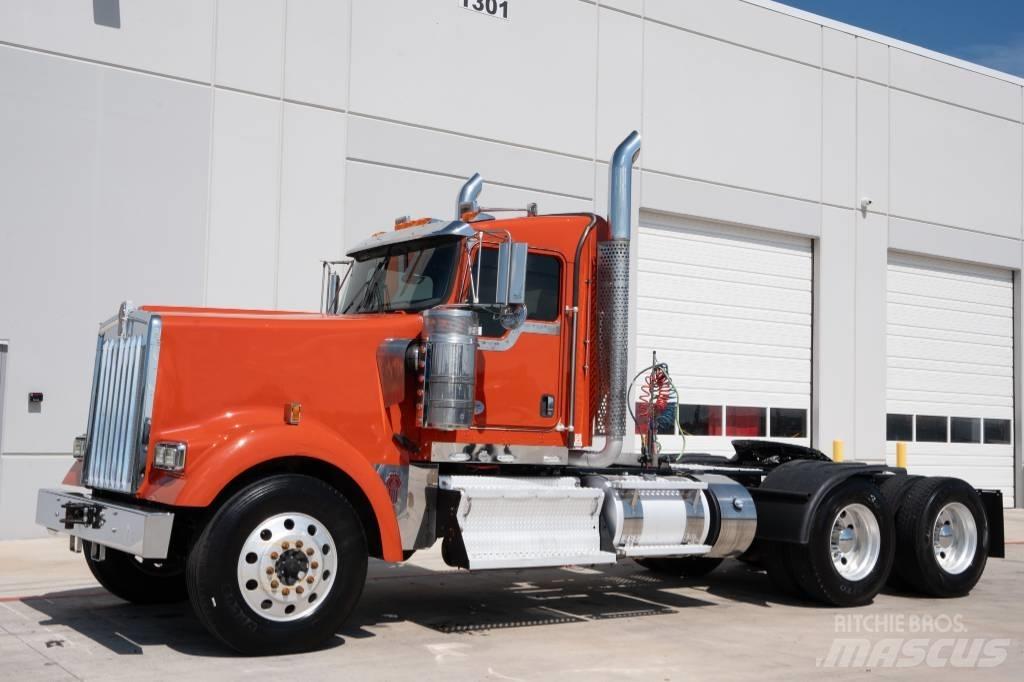 Kenworth W 900 Vetopöytäautot