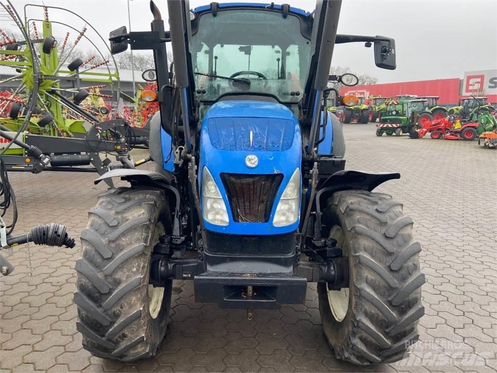 New Holland T 4.95 Traktorit