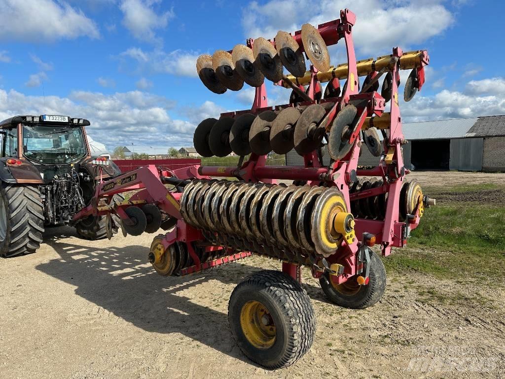 Väderstad Carrier500 Kiekkomultaimet ja lautasäkeet