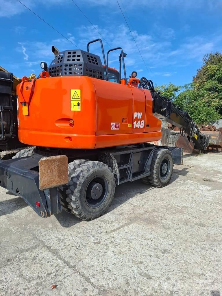Komatsu PW 148-11 Pyöräkaivukoneet
