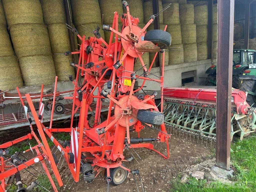 Kuhn GF8702 Pöyhimet ja haravat