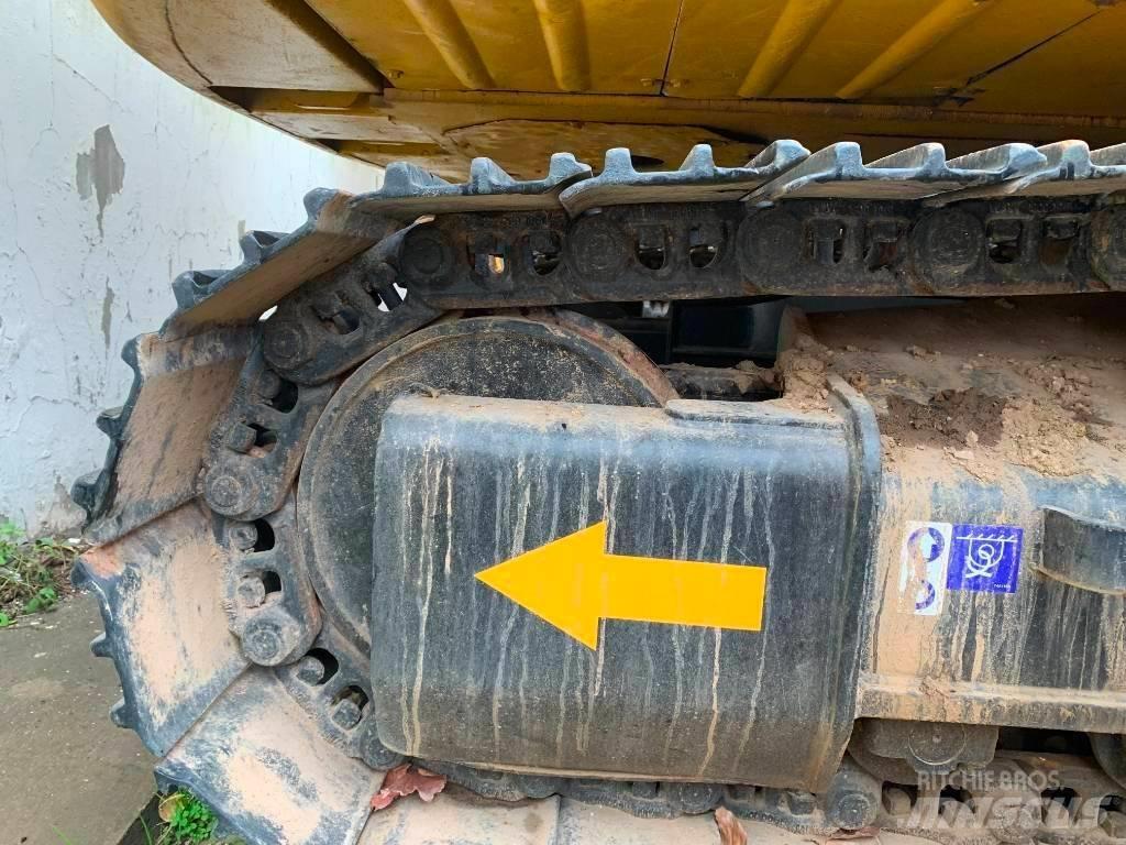 CAT 323 D L Telakaivukoneet