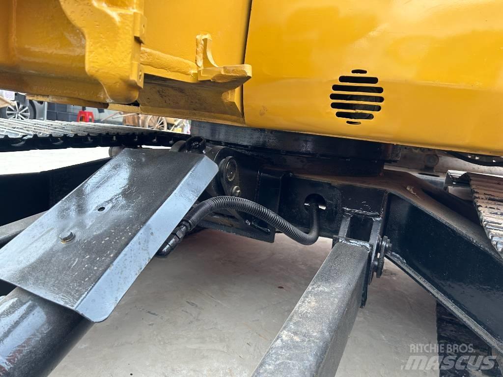 CAT 304 Telakaivukoneet