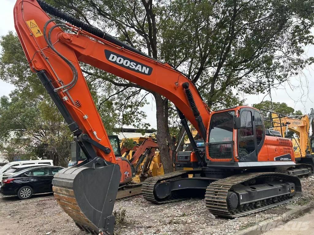 Doosan DX300LC-9c Telakaivukoneet