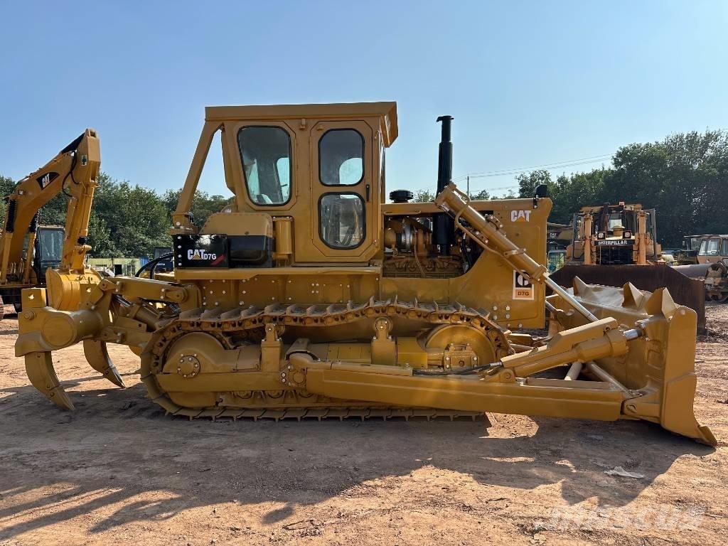 CAT D7G Telaketjupuskutraktorit