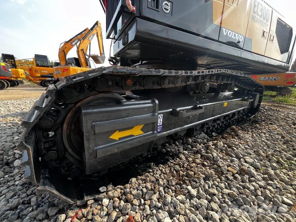 Volvo EC 300 D L Telakaivukoneet
