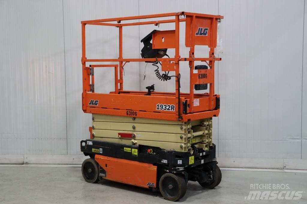 JLG 1932R Saksilavat