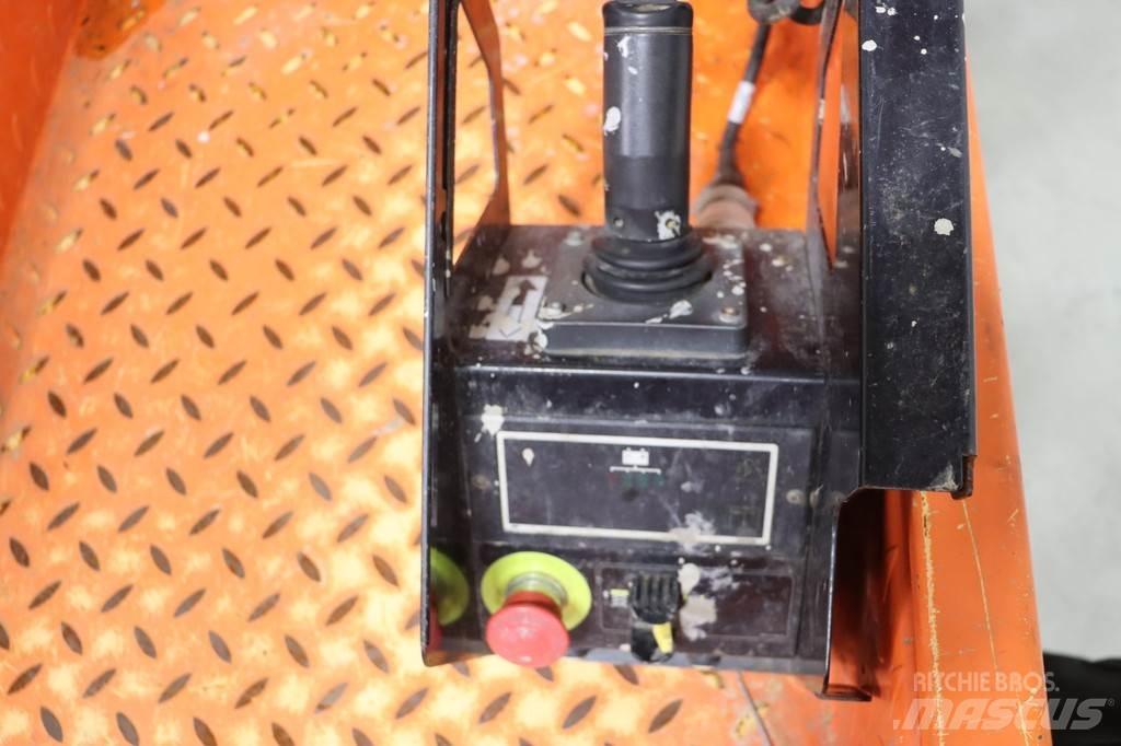 JLG 1932R Saksilavat