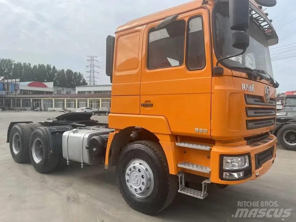 Shacman F3000 6X4 Vetopöytäautot