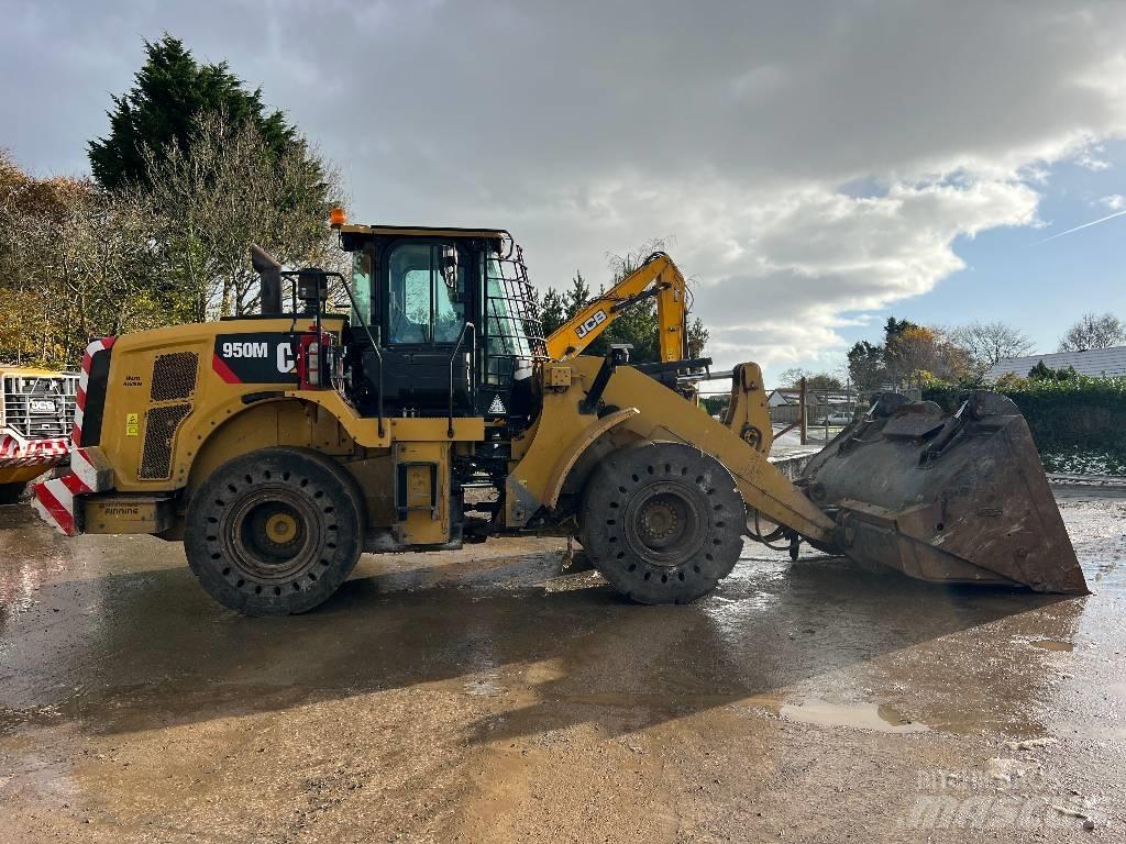 CAT 950 M Pyöräkuormaajat