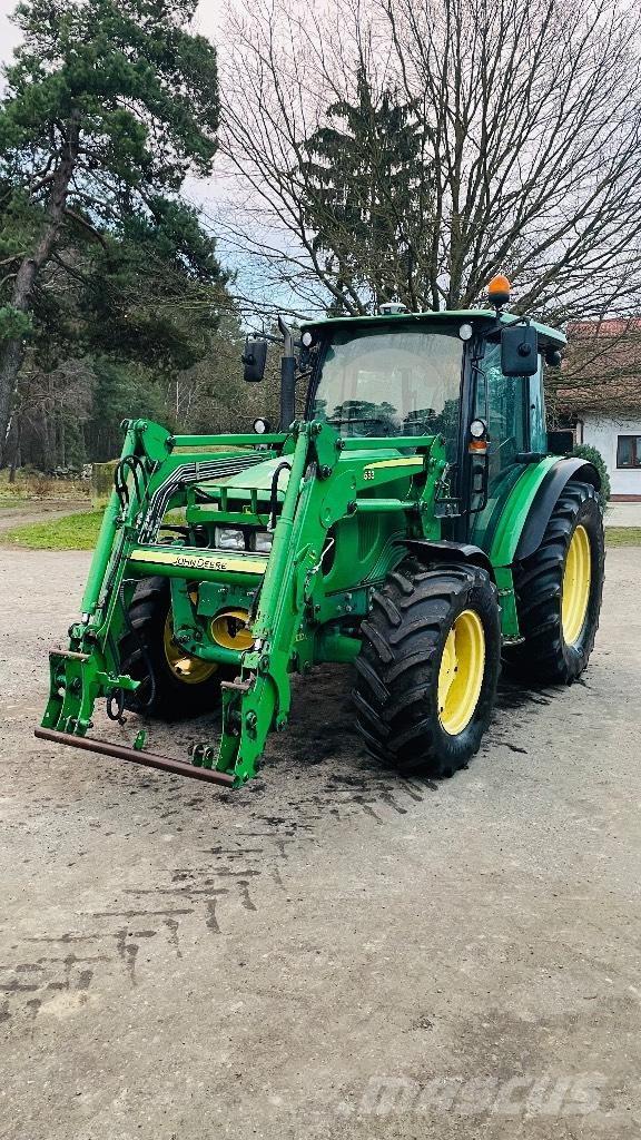 John Deere 5820 Traktorit