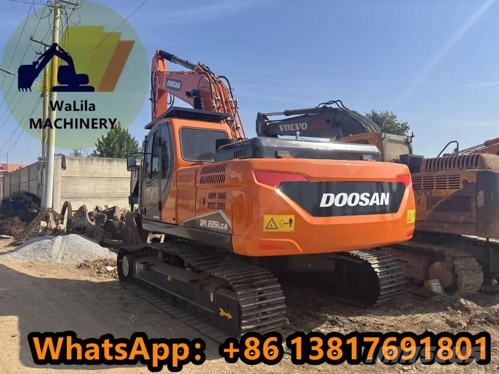 Doosan DX 225 LCA Telakaivukoneet