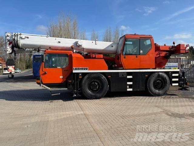Liebherr LTM 1030-2 Mobiilinosturit