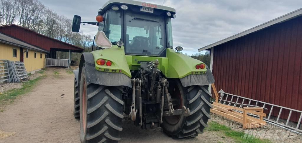 CLAAS Arion 510 Traktorit
