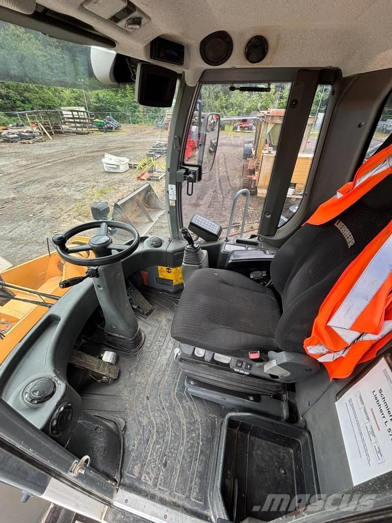 Liebherr L 576 Pyöräkuormaajat