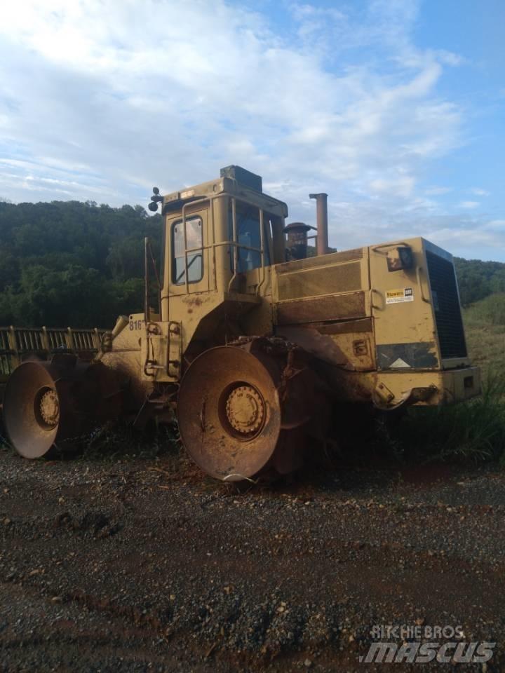 CAT 816B Kaatopaikkajyrät