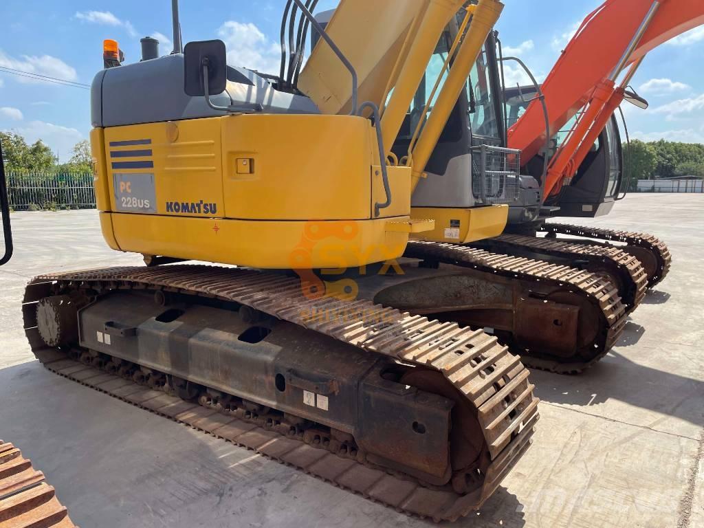Komatsu PC 228 US Telakaivukoneet
