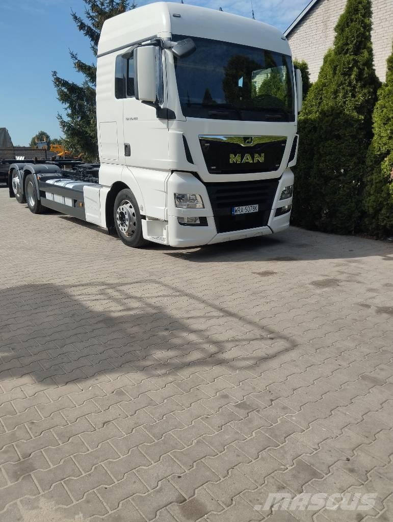 MAN TGX 26.460 Kontti-/tasonostoautot