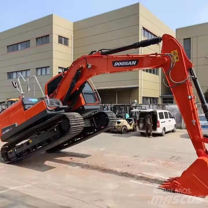 Doosan DX150 Telakaivukoneet