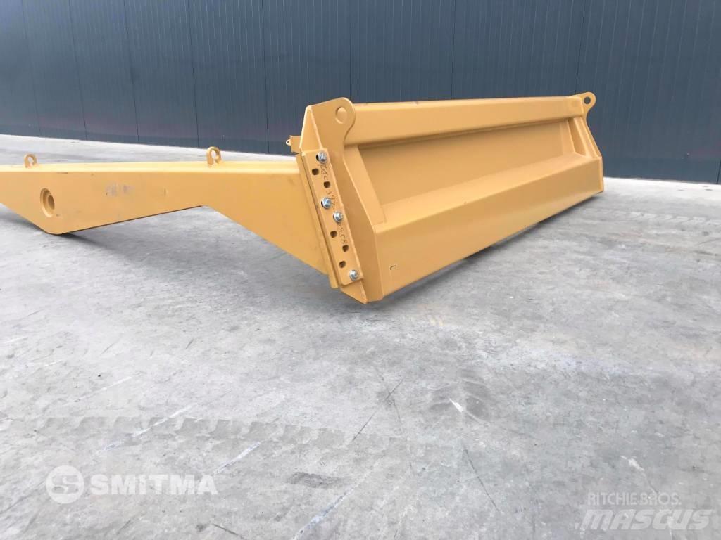 CAT 725C Takalaidat