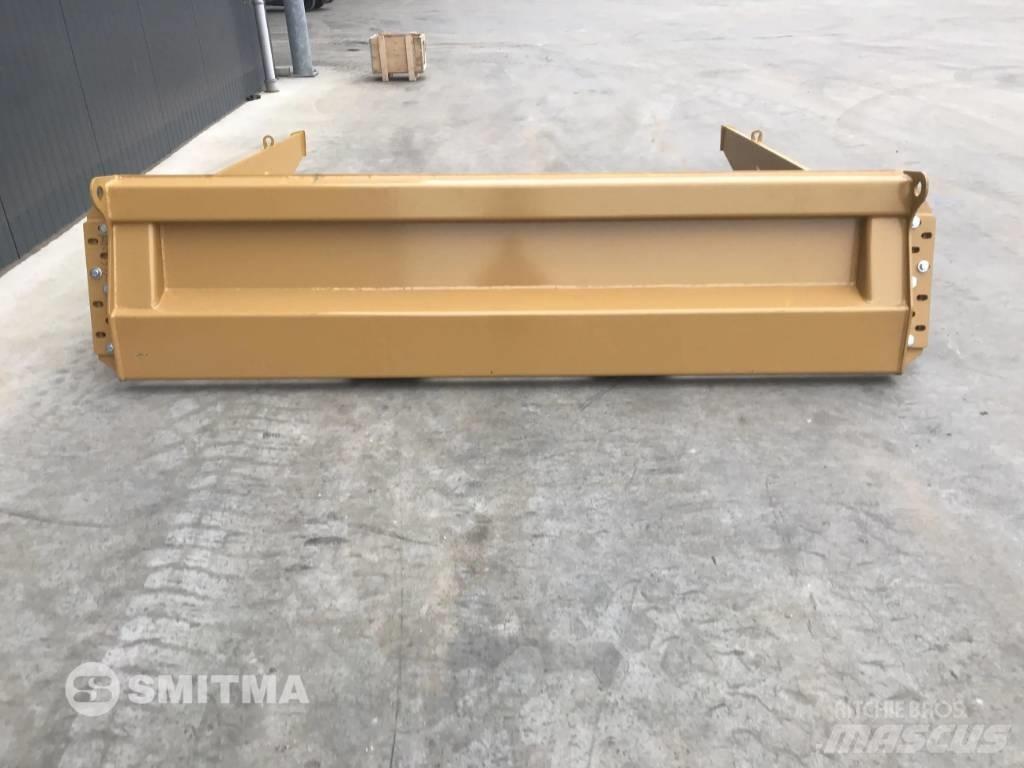 CAT 725C Takalaidat