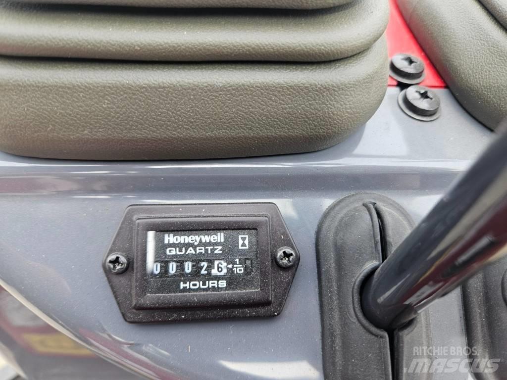 Yanmar SV08-1C Minikaivukoneet < 7t