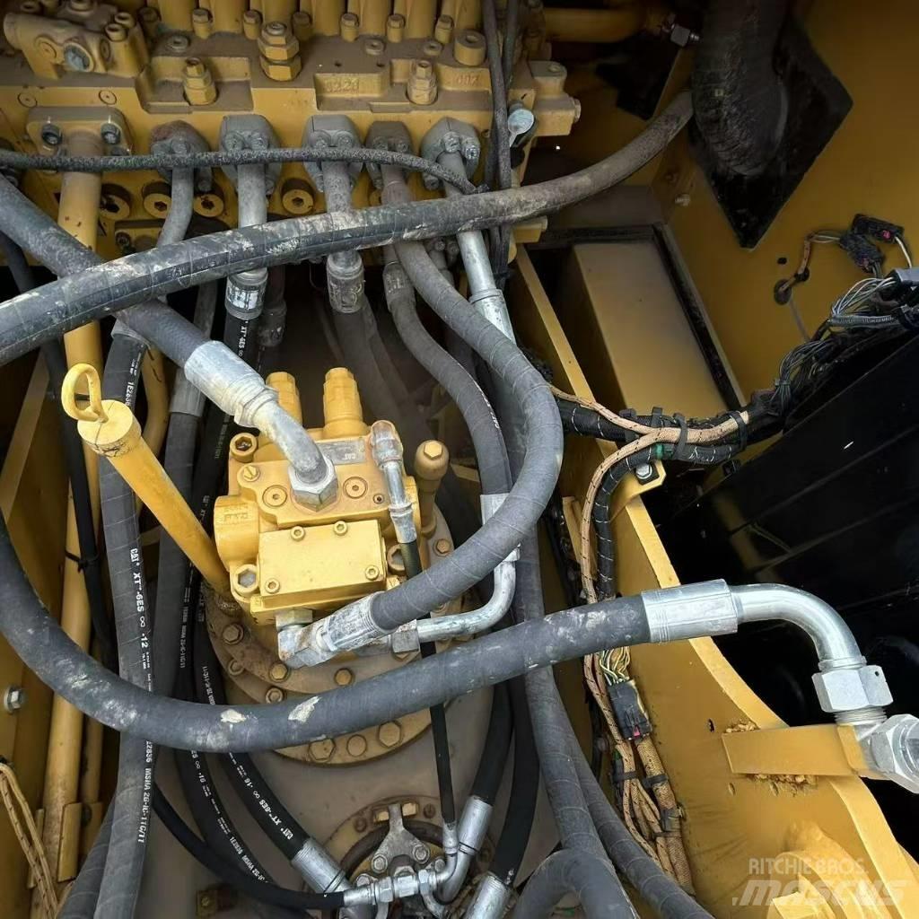 CAT 320 GC Telakaivukoneet