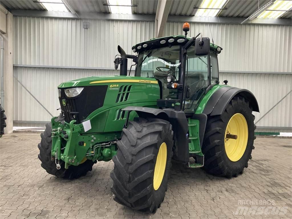 John Deere 6215R Traktorit